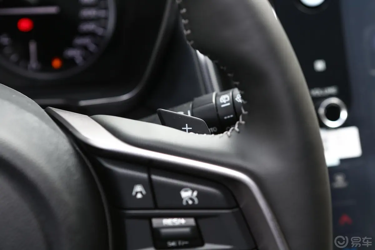 傲虎2.5i AWD运动版EyeSight换挡拨片