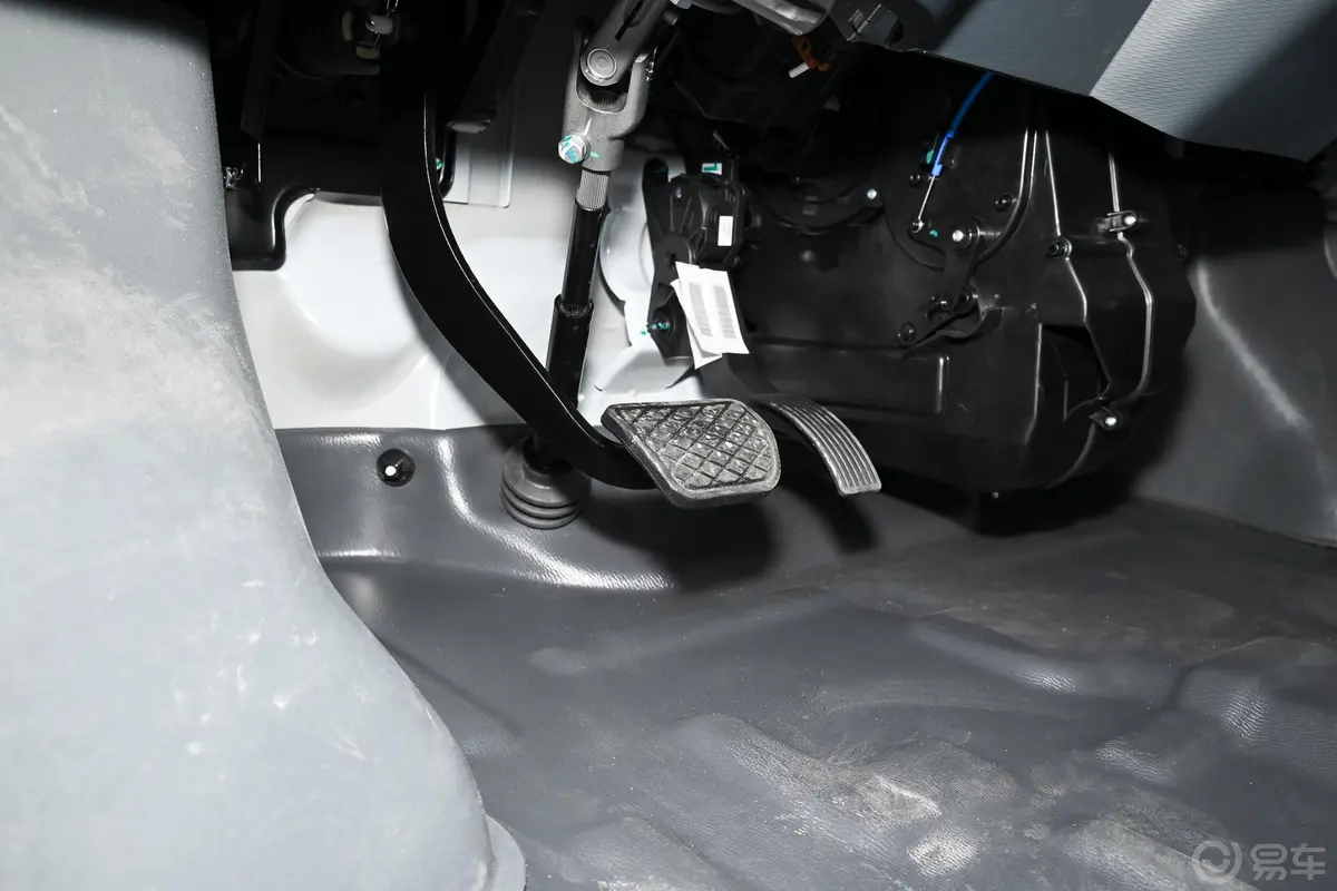远程星享V星享V5E 260km 短轴尊享版 中航锂电38.64kWh脚踏板