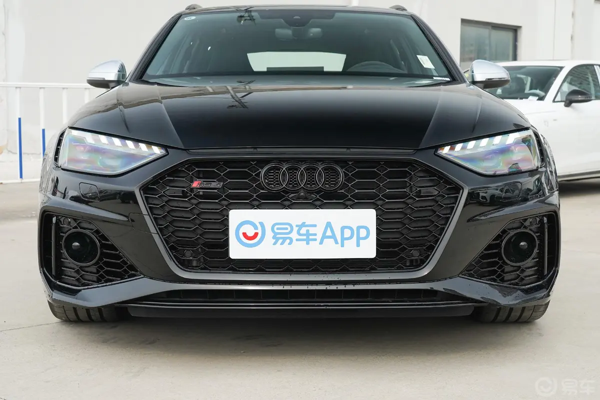 奥迪RS 42.9T Avant 黑曜版外观细节