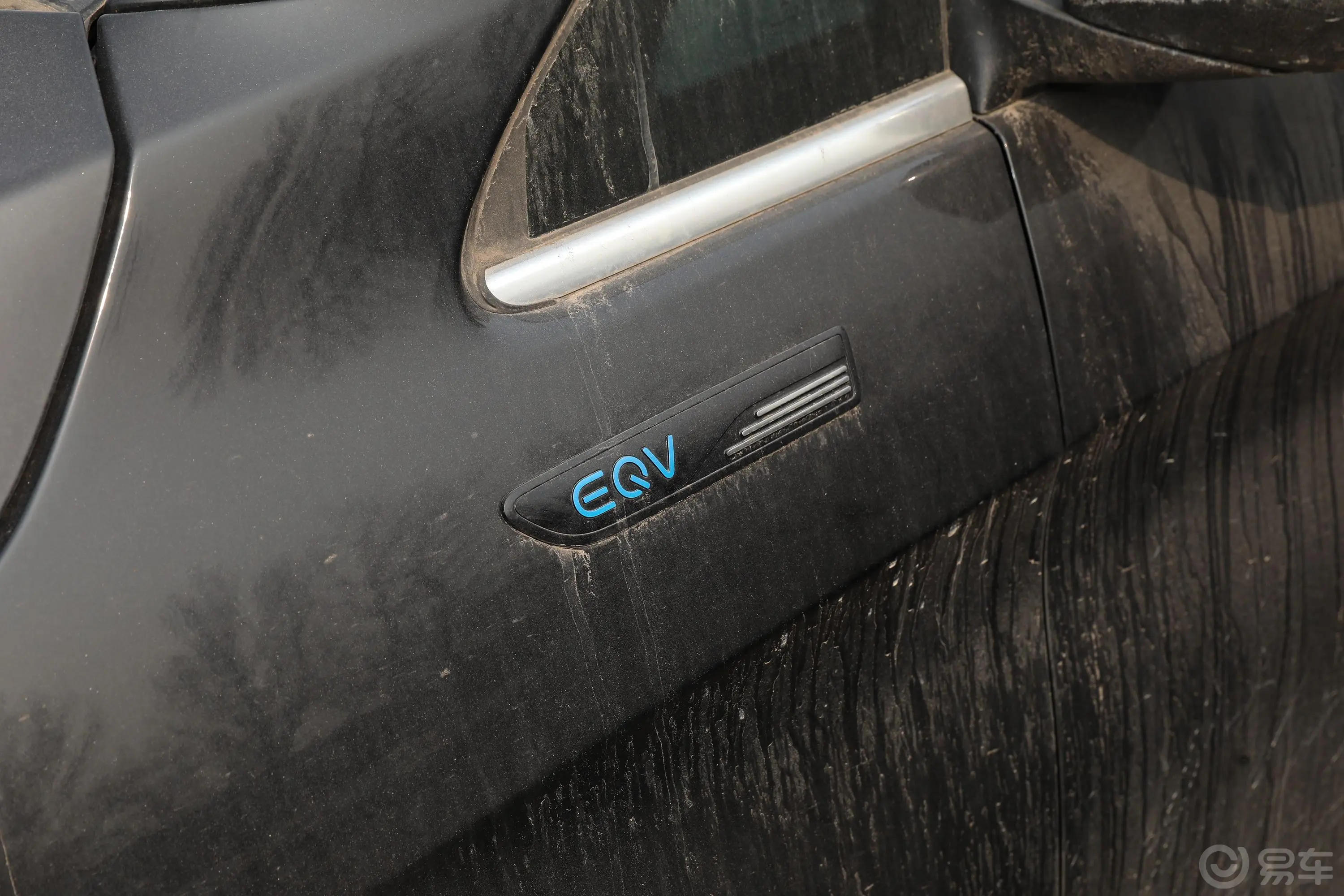 奔驰EQVEQV 300外观细节