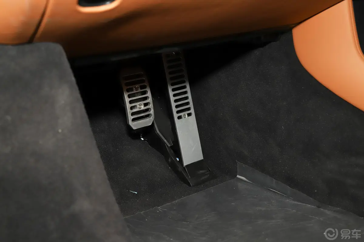 迈凯伦GT4.0T 基本版脚踏板