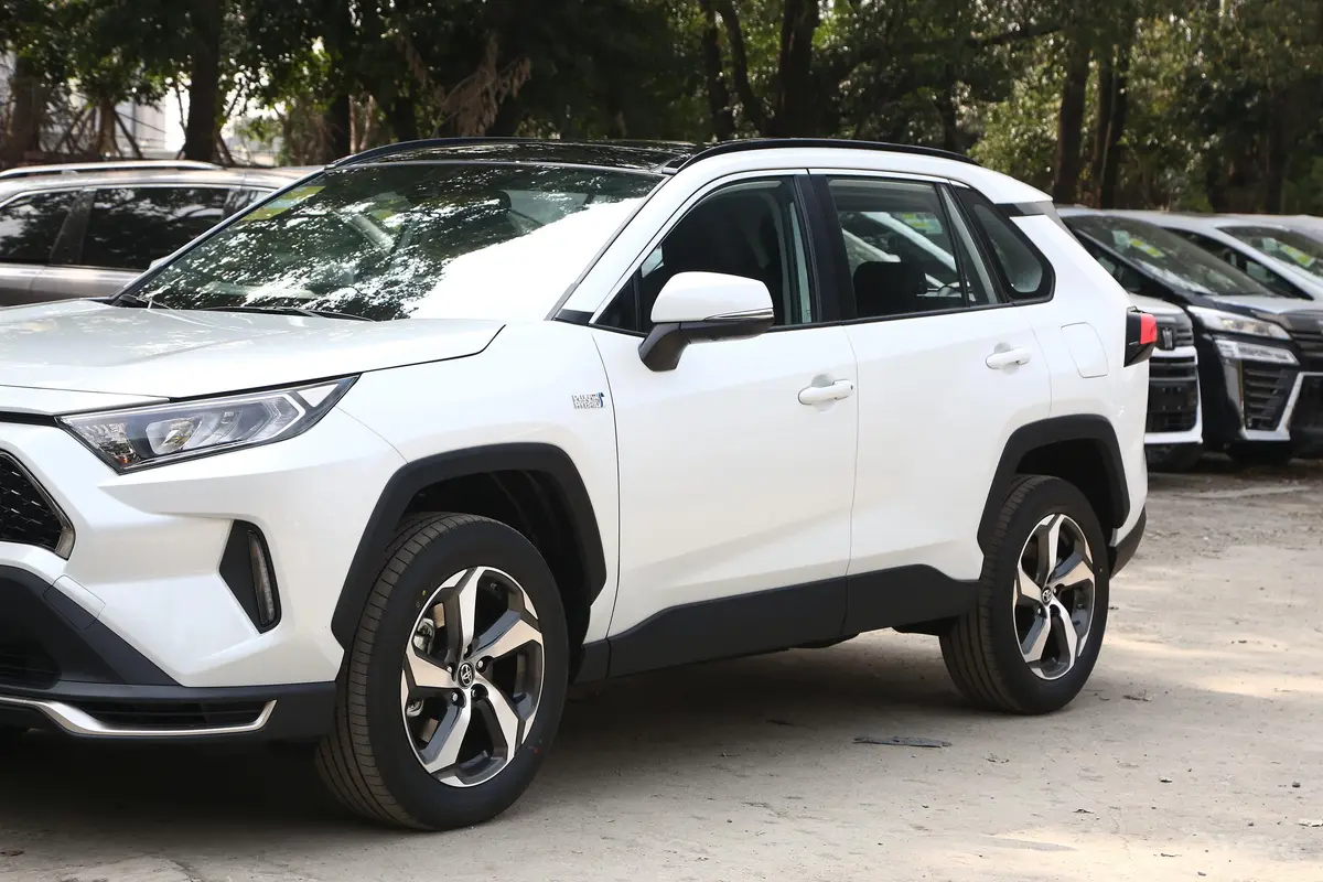 RAV4荣放 双擎E+2.5L 四驱豪华Pro外观细节