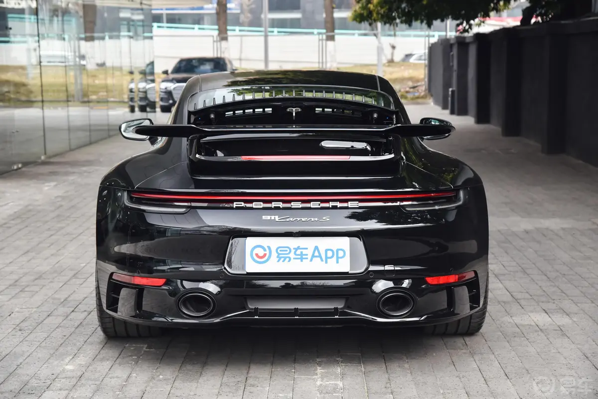 保时捷911Carrera S 3.0T后备厢