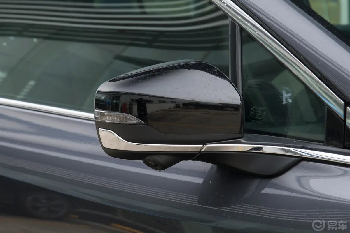 傲虎2.5i AWD探享版EyeSight外观细节