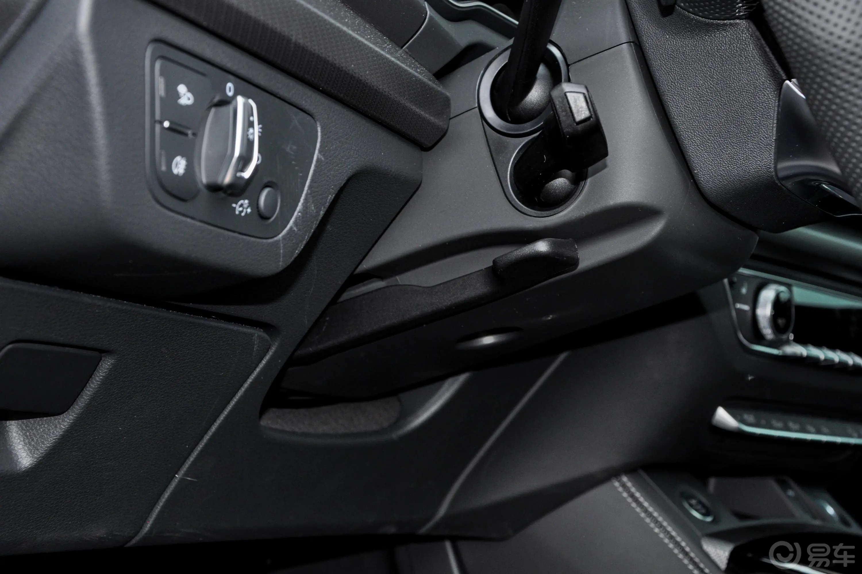 奥迪Q5L Sportback改款 40 TFSI 豪华型方向盘调节
