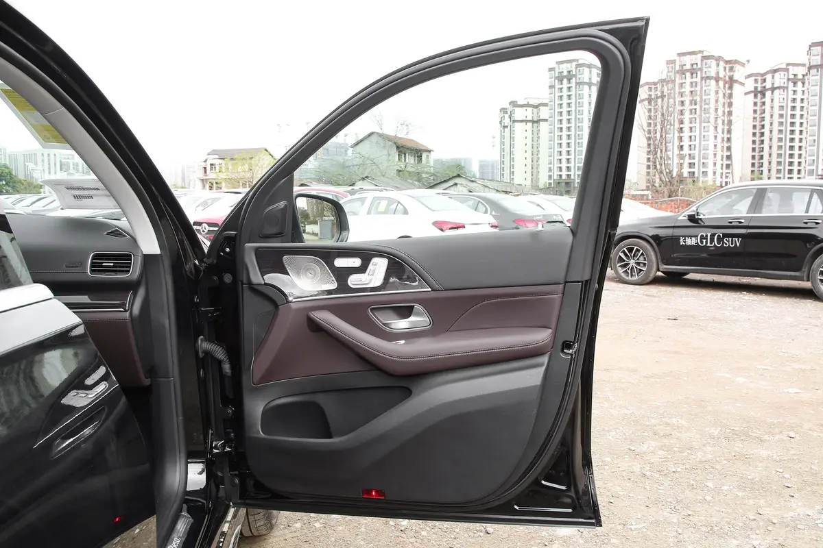奔驰GLS改款 GLS 450 4MATIC 时尚型副驾驶员车门