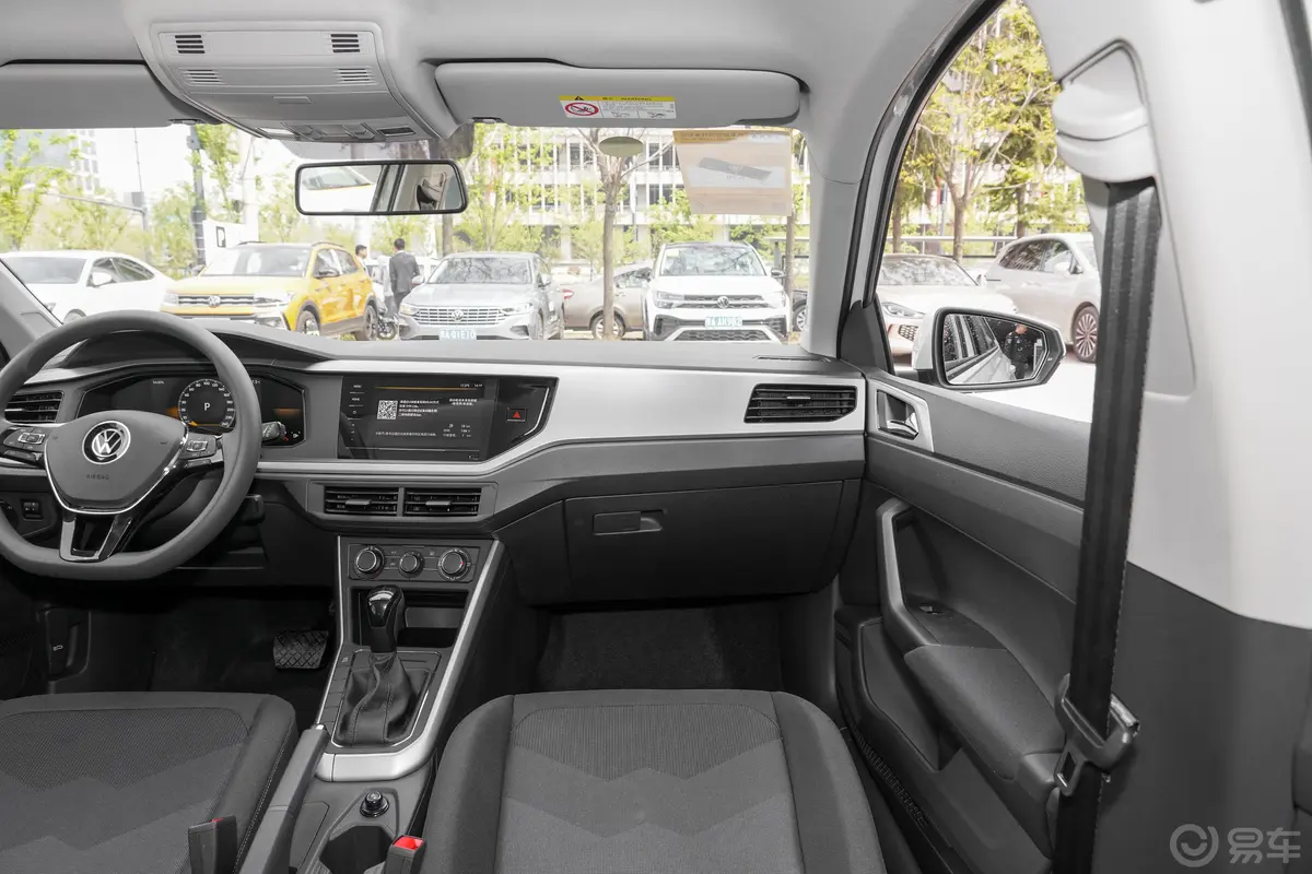 Polo改款 Plus 1.5L 自动纵情乐活版副驾驶位区域