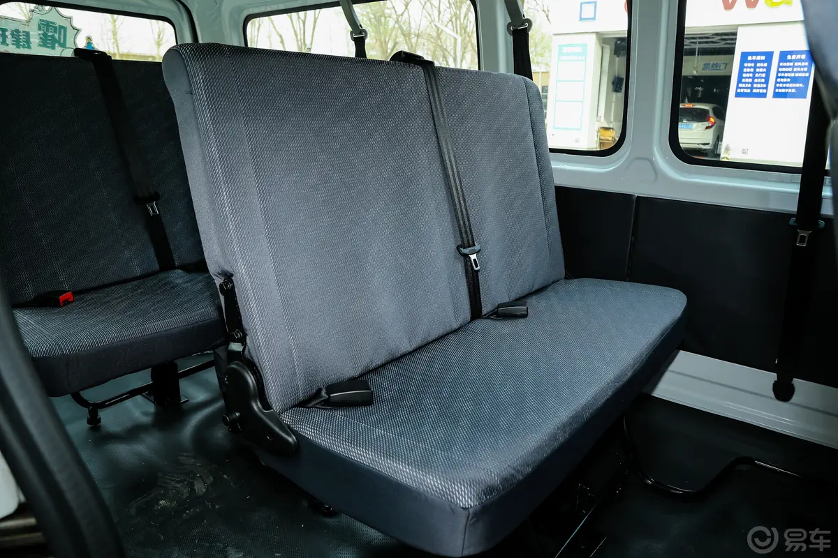 风景G7商运版 2.4L 长轴低顶明窗 10座 汽油第三排座椅