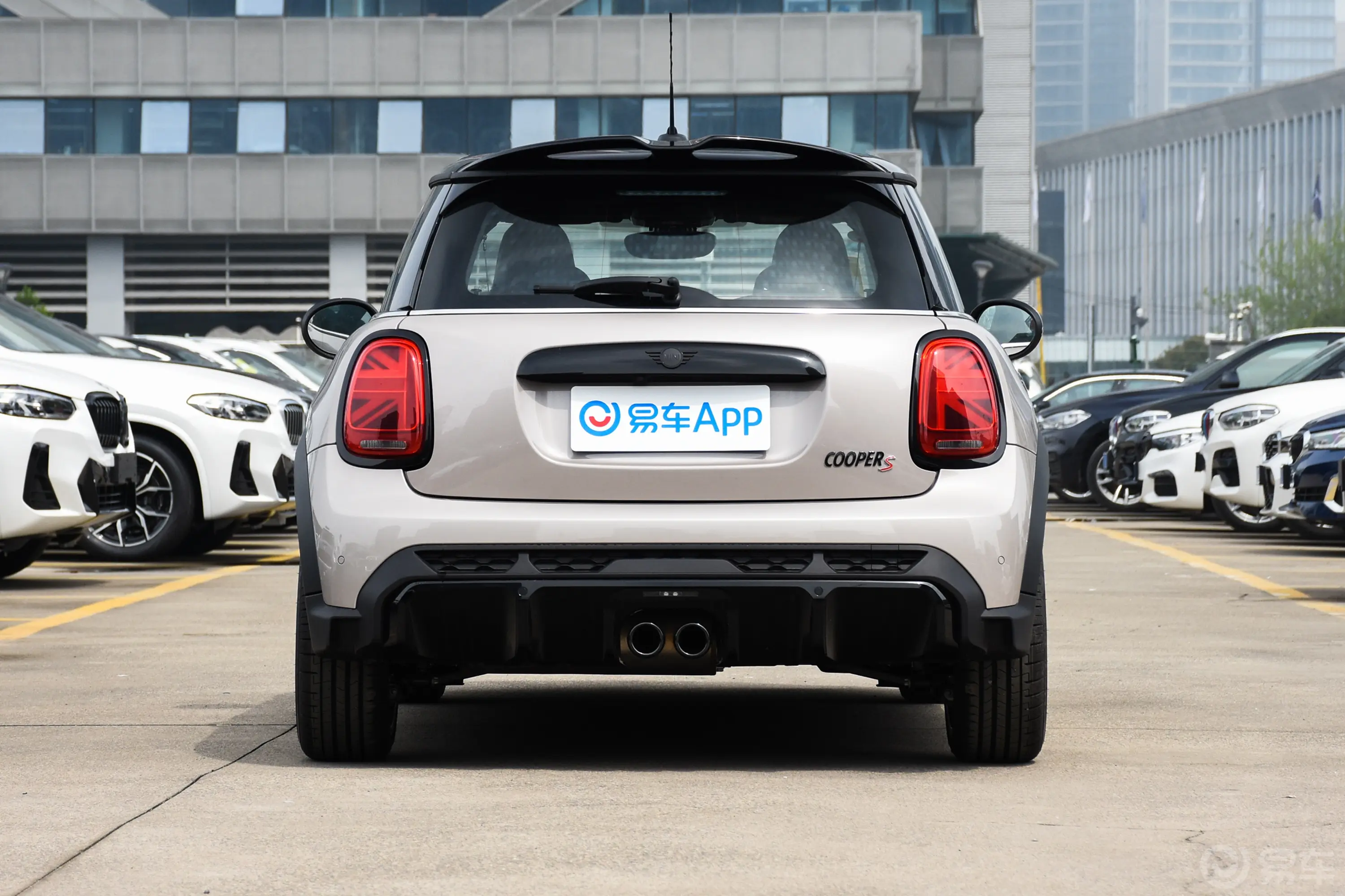 MINI改款 2.0T COOPER S 赛车手正后水平