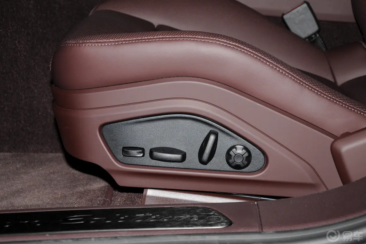 Panamera E-Hybrid改款 Panamera 4 行政加长铂金版 2.9T主驾座椅调节