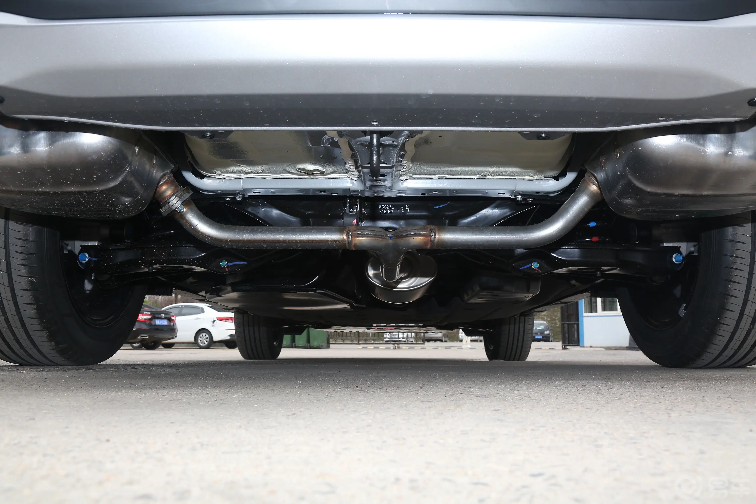 本田HR-V240TURBO 劲潮版后悬架整体