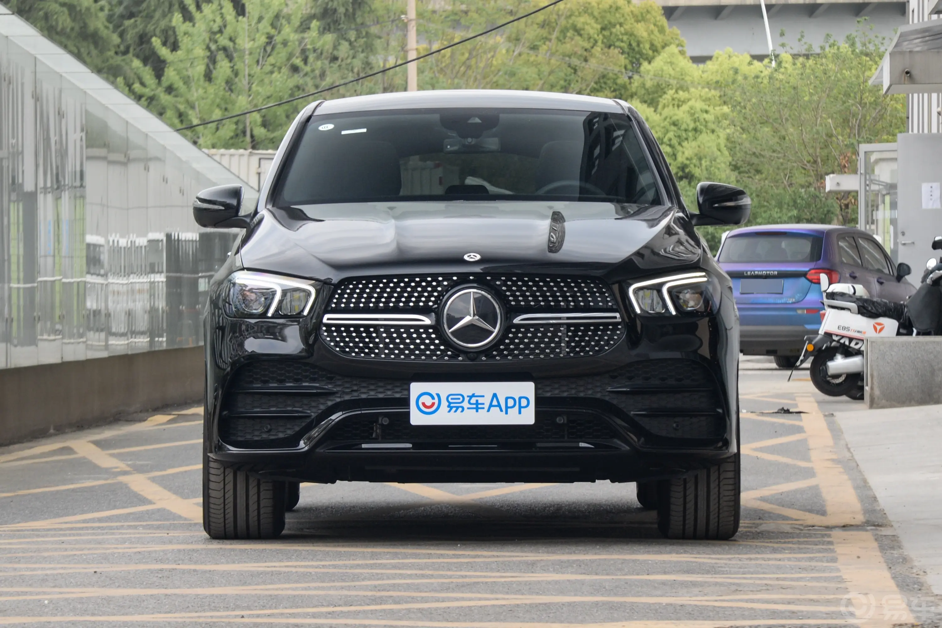 奔驰GLE轿跑GLE 450 4MATIC 轿跑SUV 时尚型正前水平