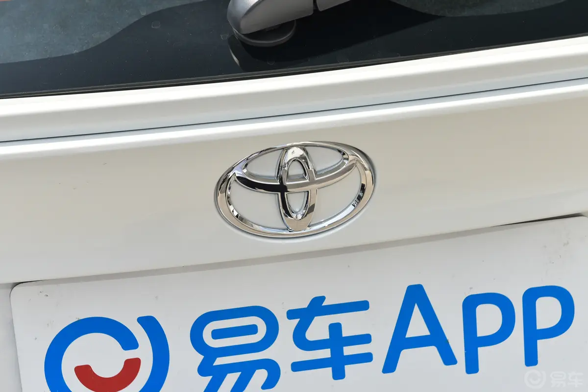 丰田C-HR2.0L 舒适版外观细节