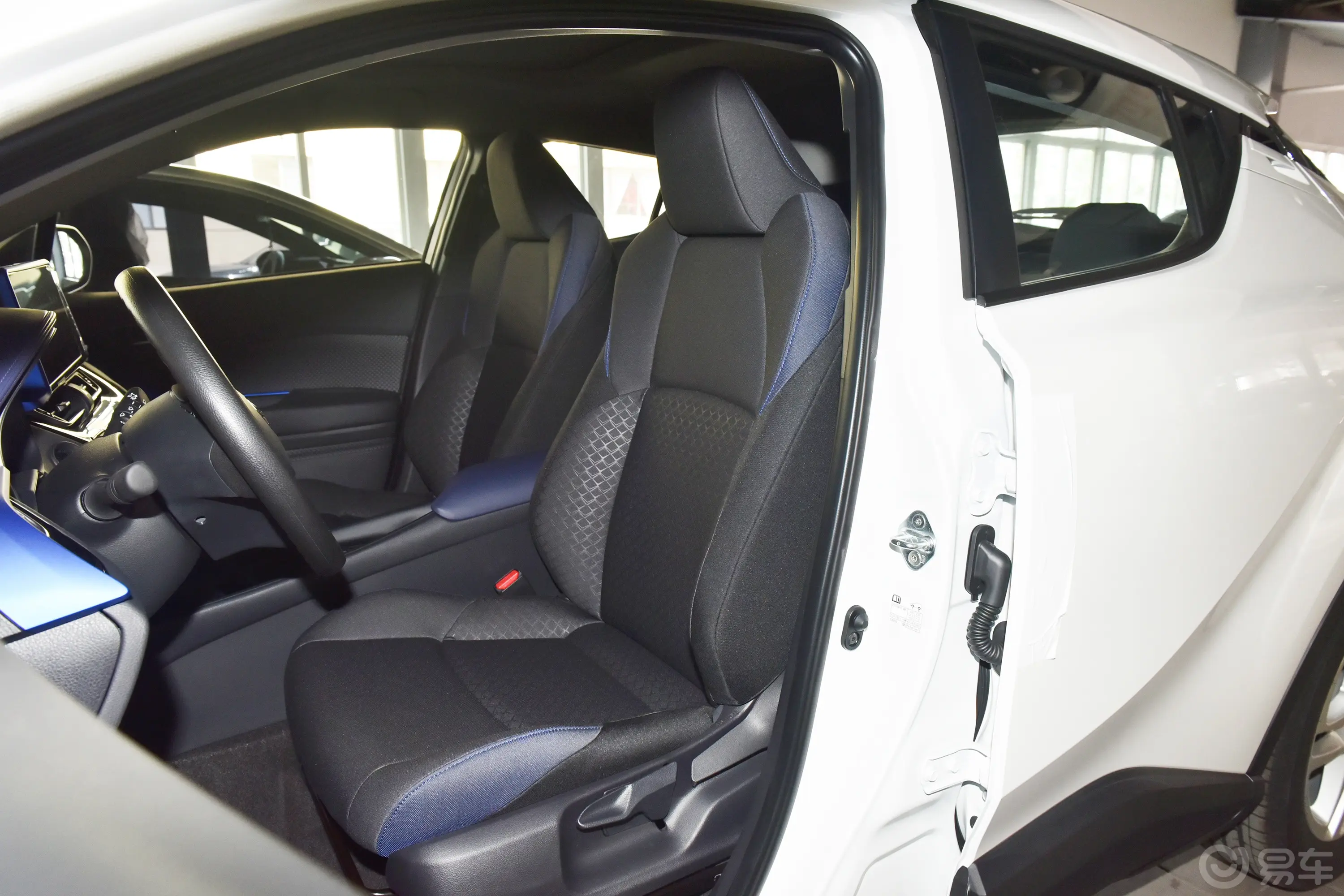丰田C-HR2.0L 舒适版驾驶员座椅
