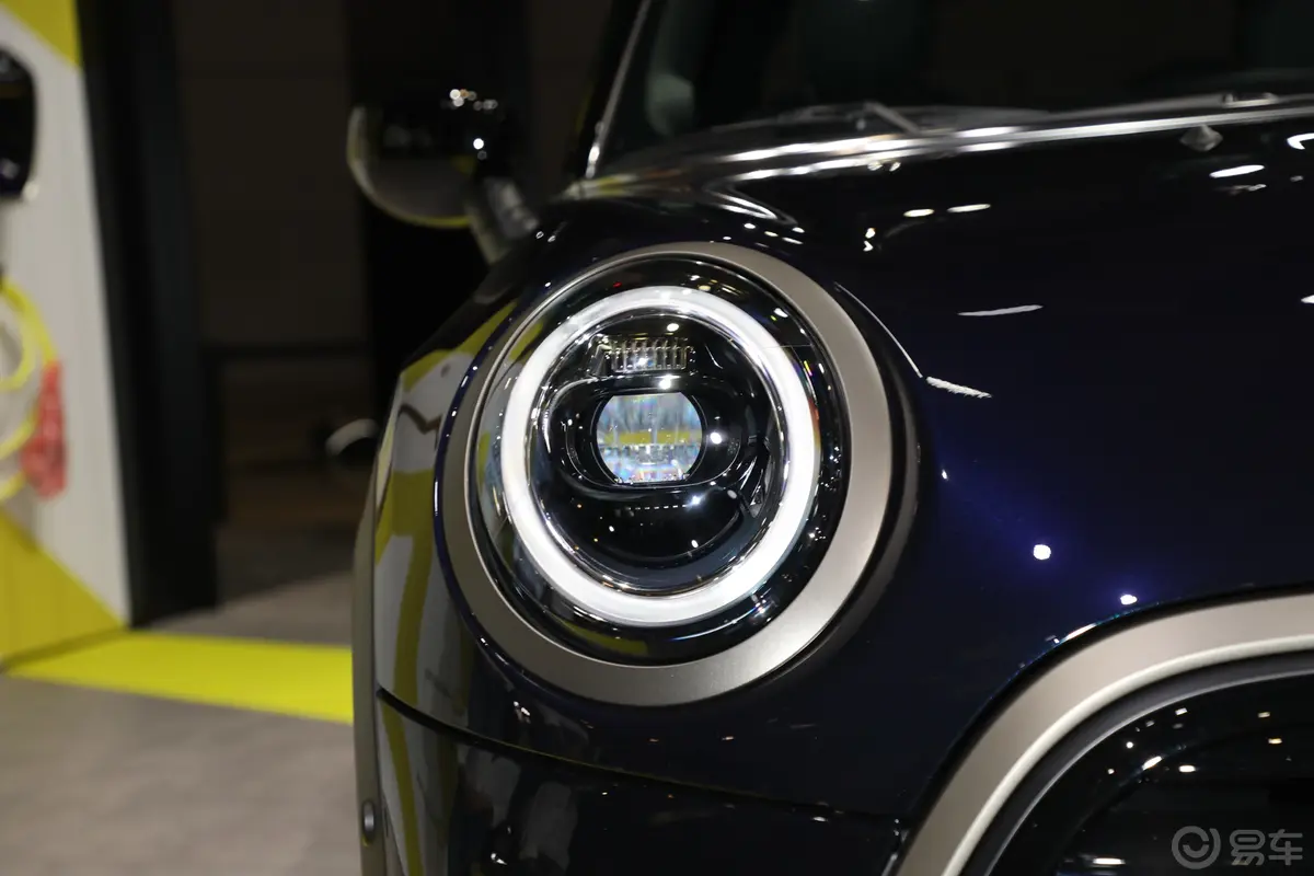 MINI新能源(进口)COOPER SE 敞篷版外观