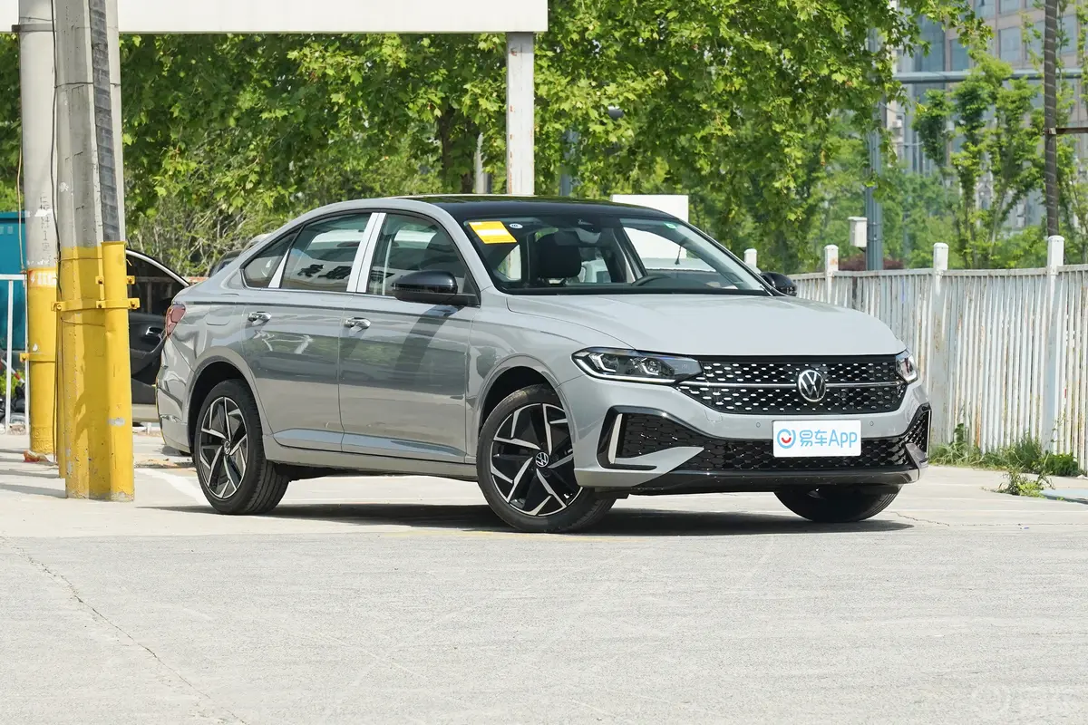 朗逸300TSI 双离合星空永逸版备胎