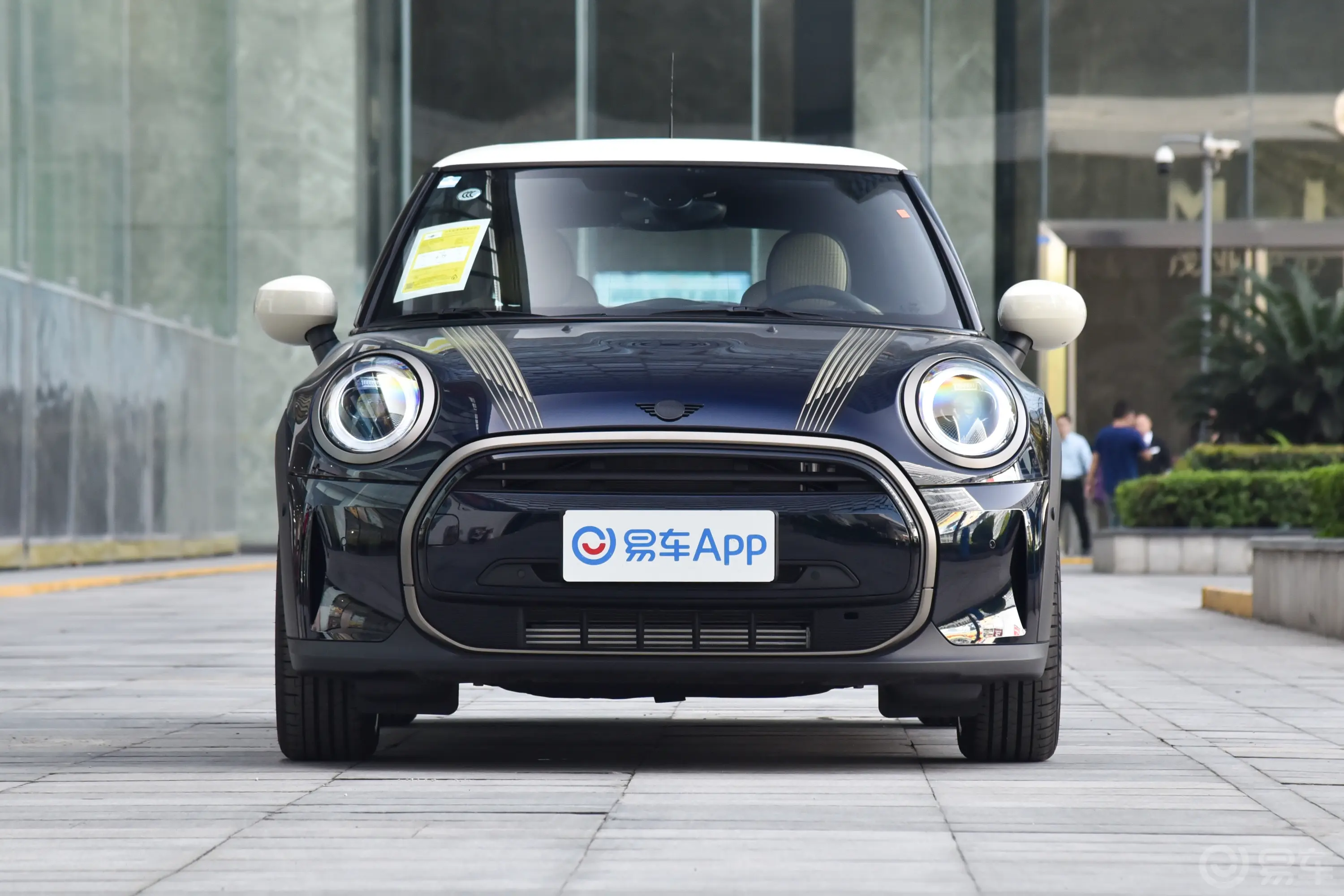 MINI1.5T COOPER 执迷版正前水平