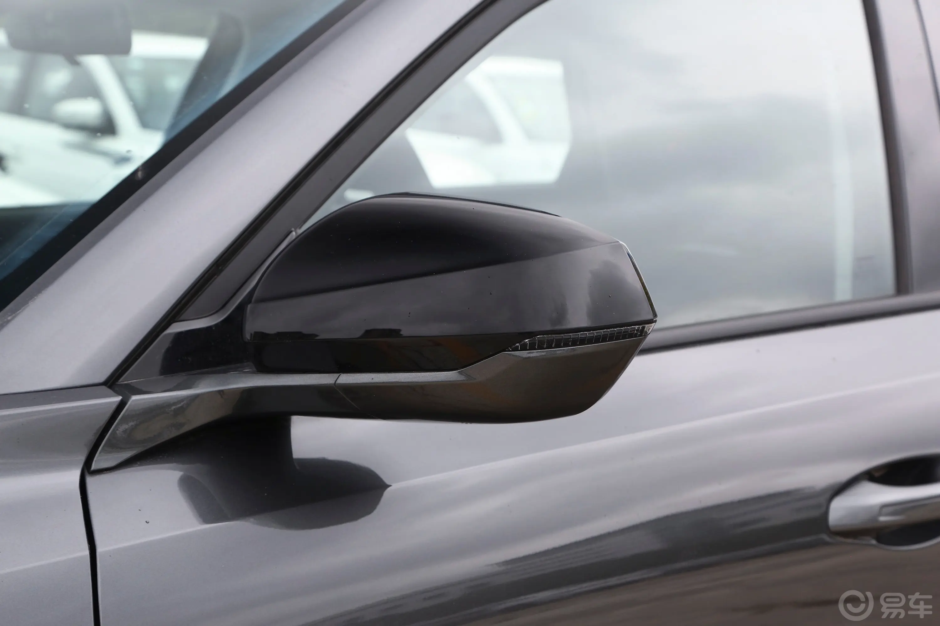 长安欧尚Z61.5T 双离合智享型主驾驶后视镜背面