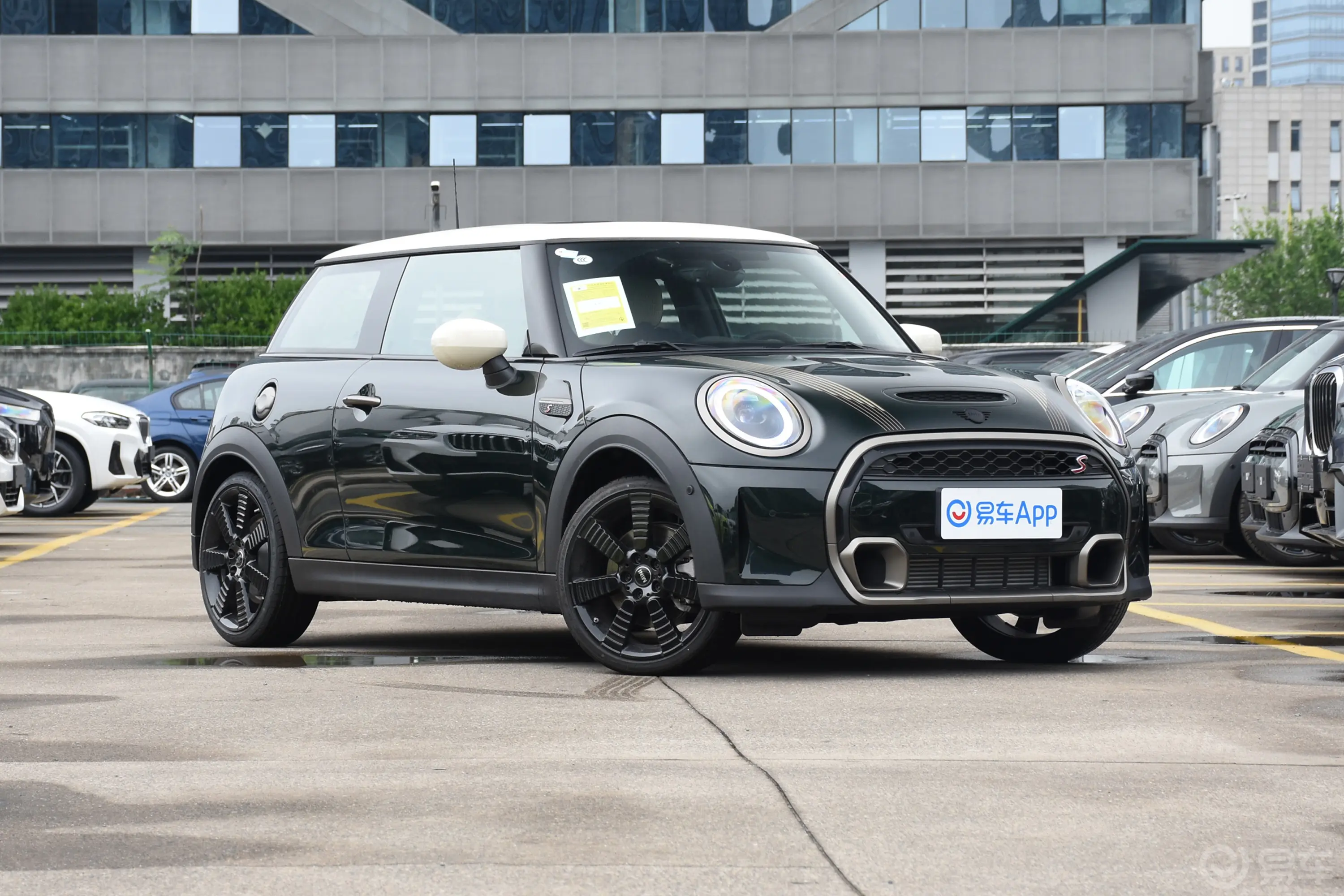 MINI2.0T COOPER S 执迷版外观