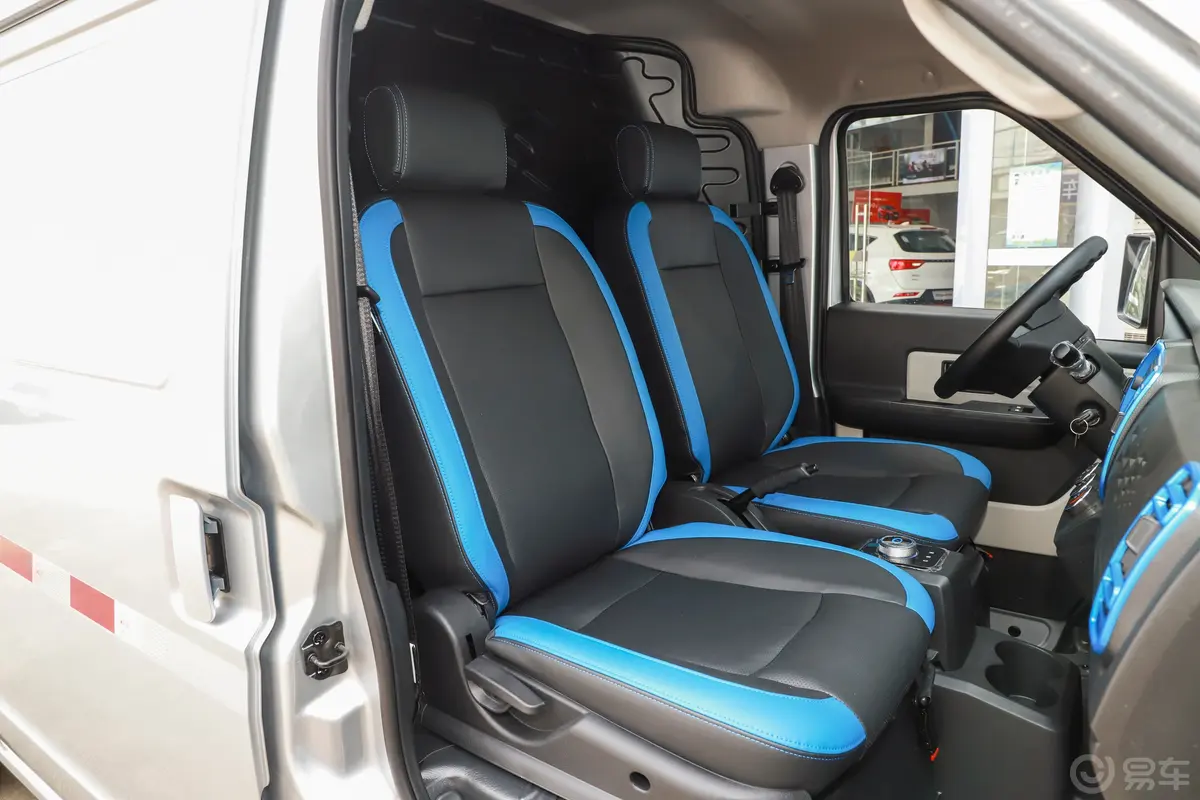 瑞驰新能源EC35V267km 标准版副驾驶座椅