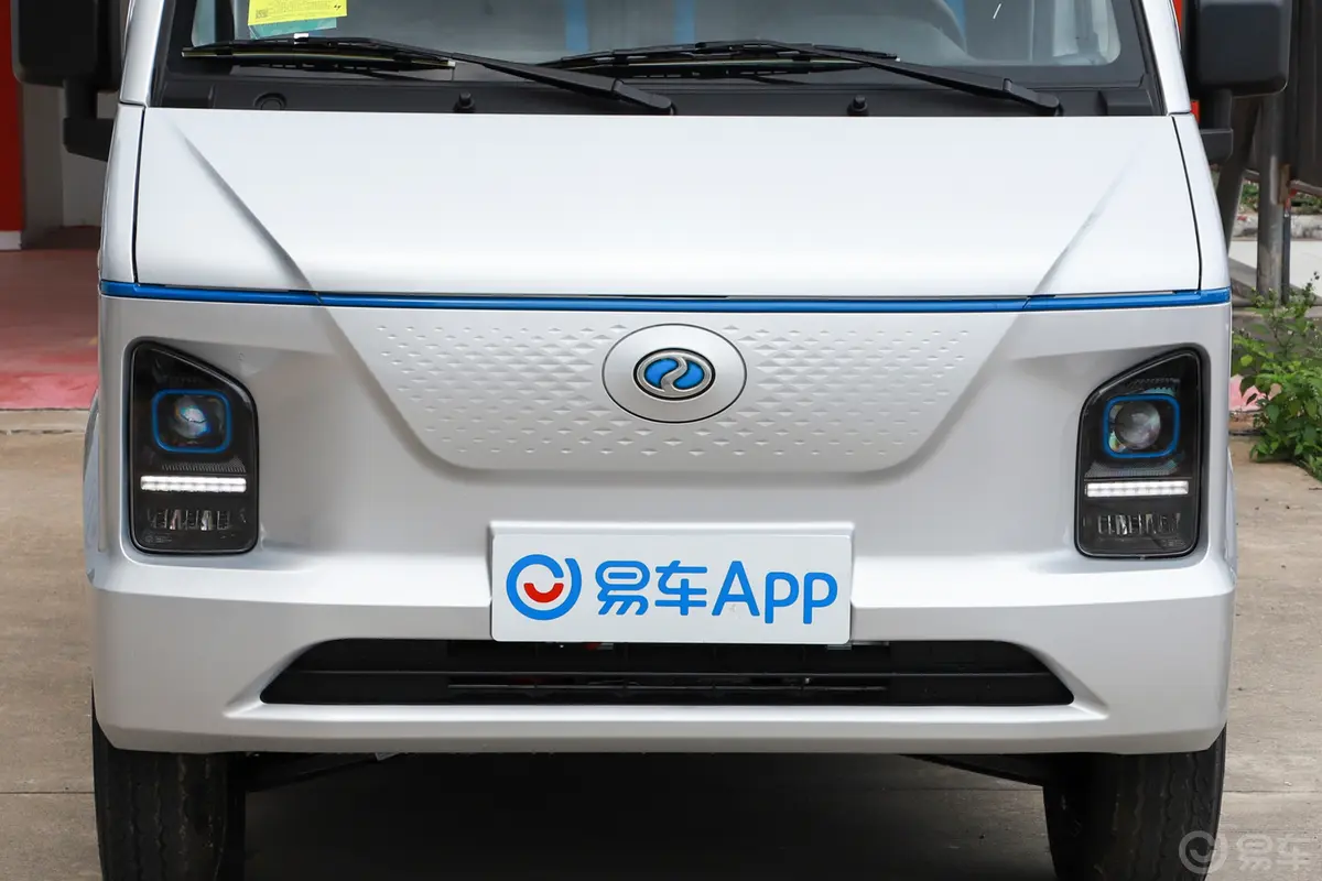 瑞驰EC35V267km 标准版外观细节