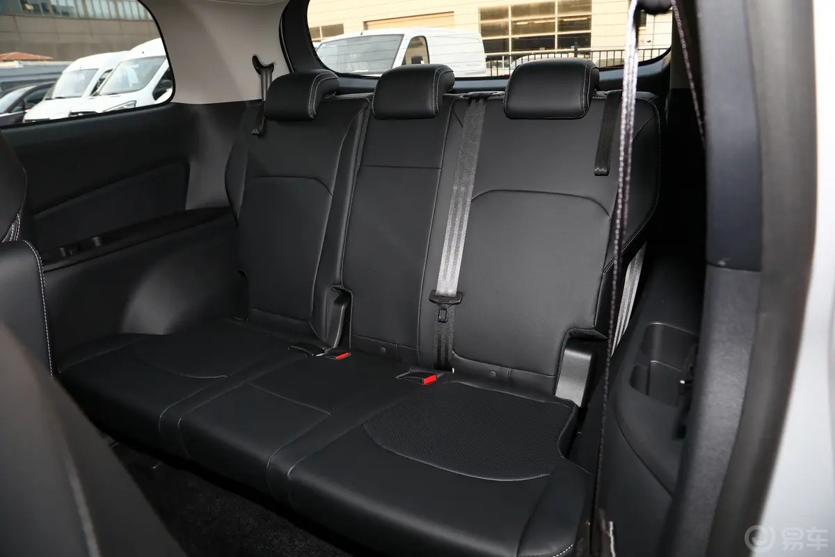 大通G50PLUS 幸福推荐款 1.5T 巡航版第三排座椅