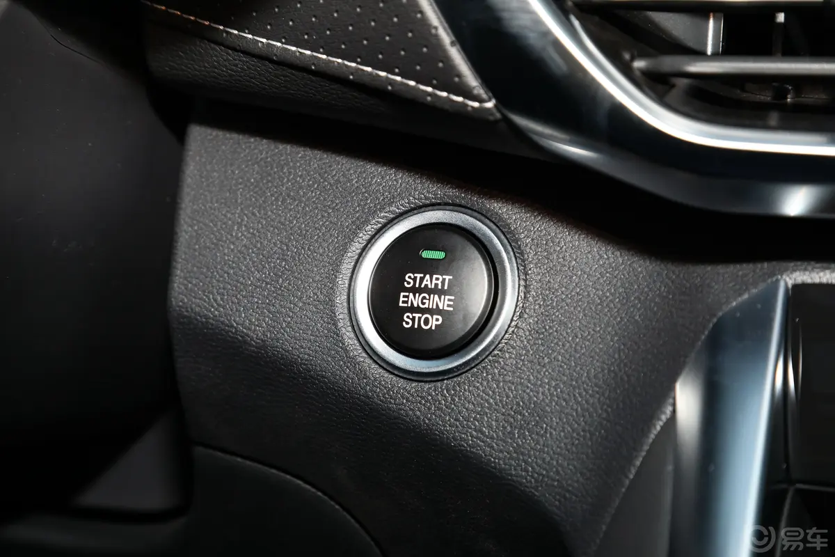 大通G50PLUS 幸福推荐款 1.5T 巡航版钥匙孔或一键启动按键