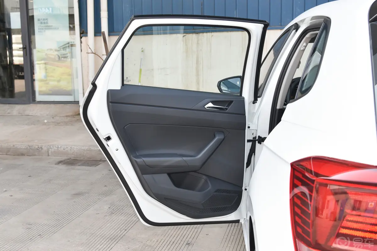 Polo改款 Plus 1.5L 自动潮酷智尊版驾驶员侧后车门