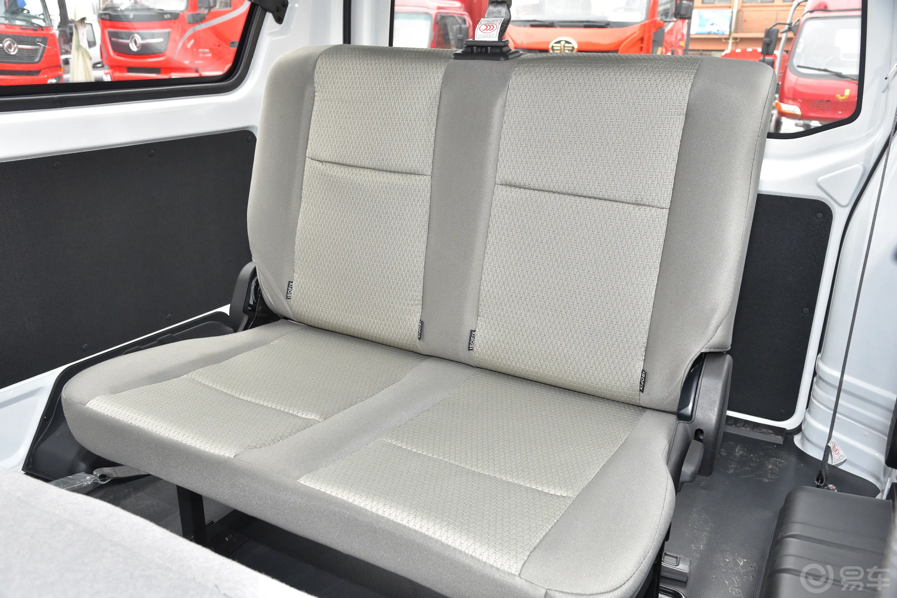金杯小海狮X301.5L 客车商务型无空调版 5/6/7座第三排座椅
