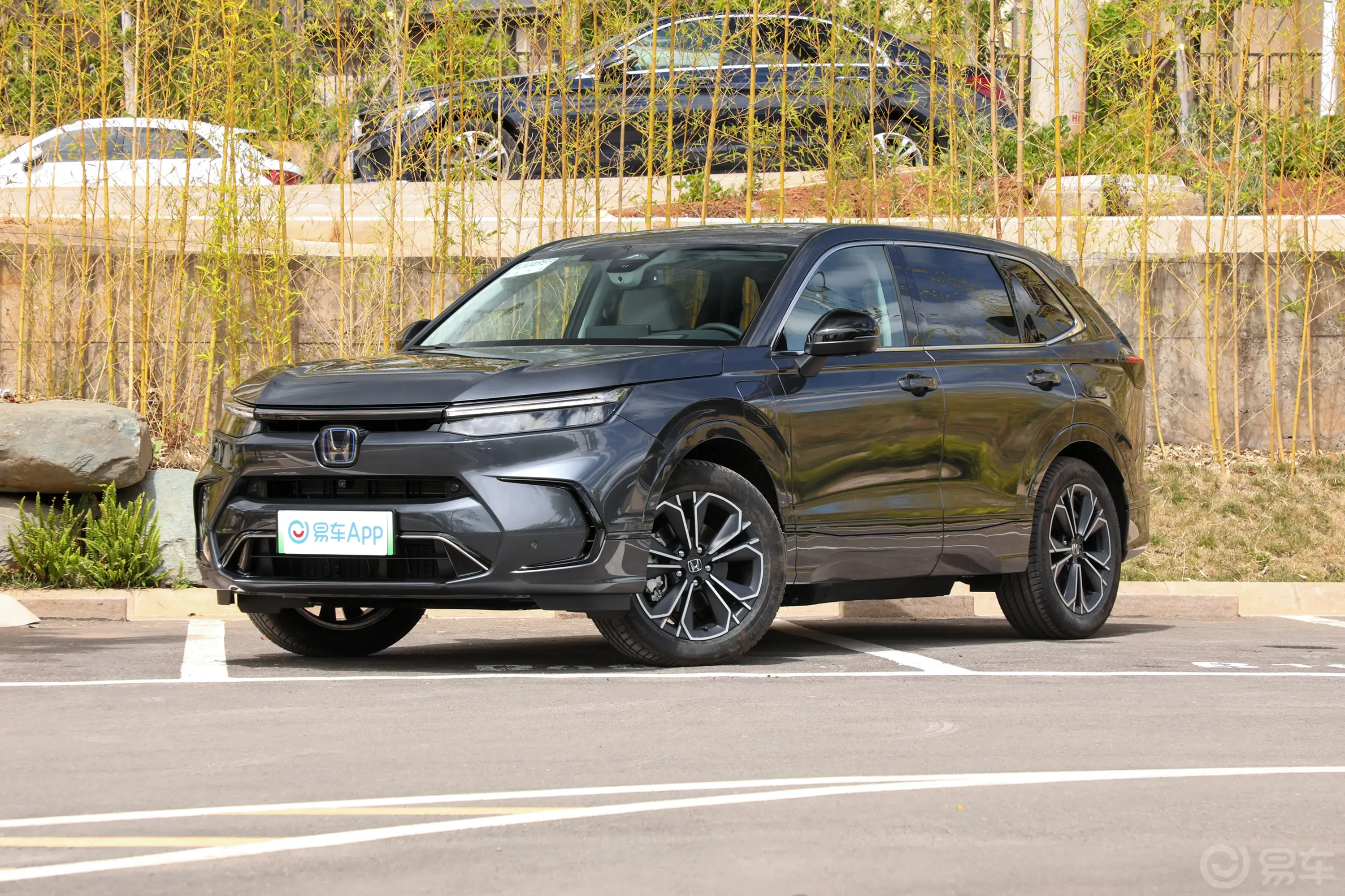 皓影 e:PHEV2.0L 91km 至尊版侧前45度车头向左水平