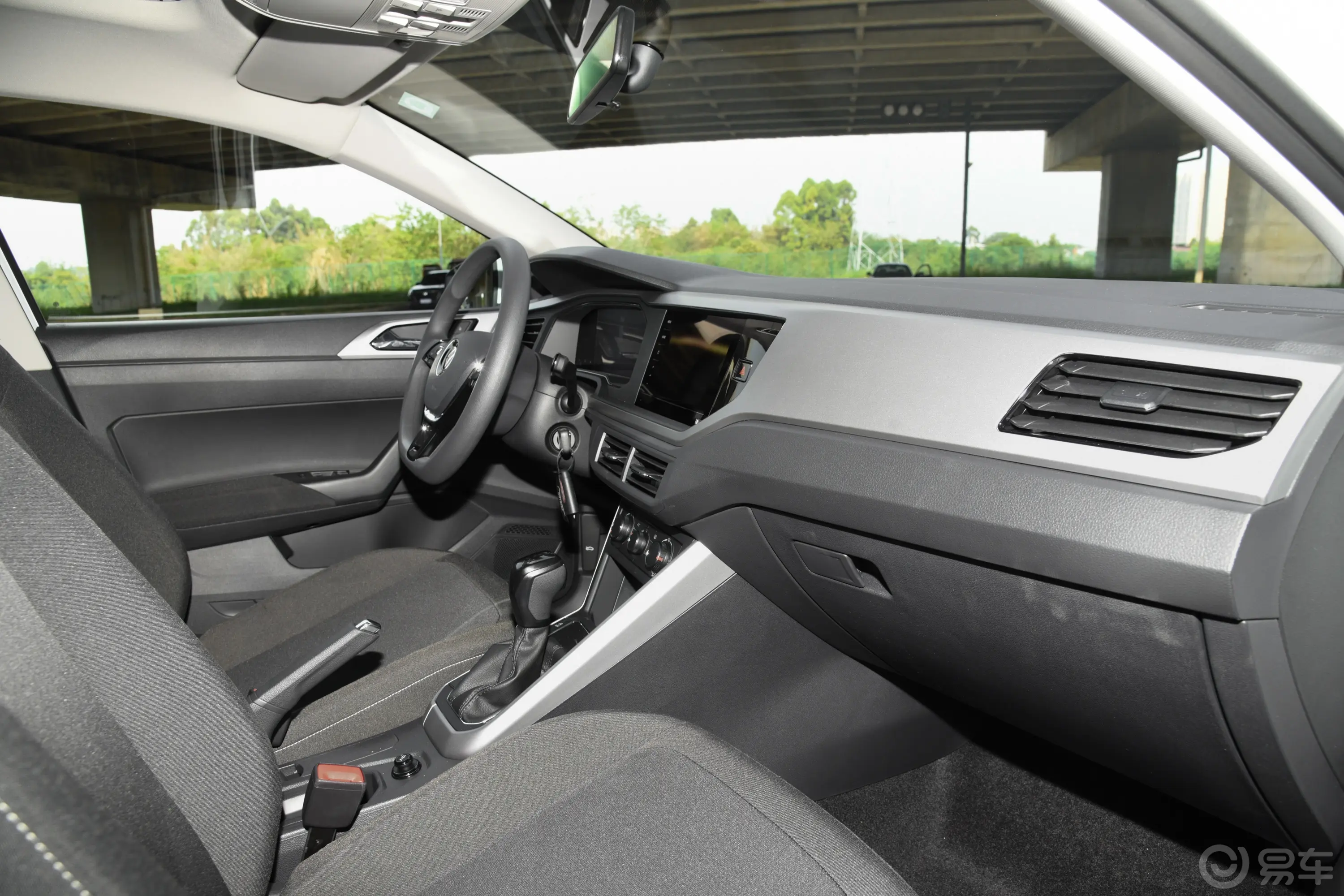 Polo改款 Plus 1.5L 自动全景乐享版内饰全景副驾驶员方向