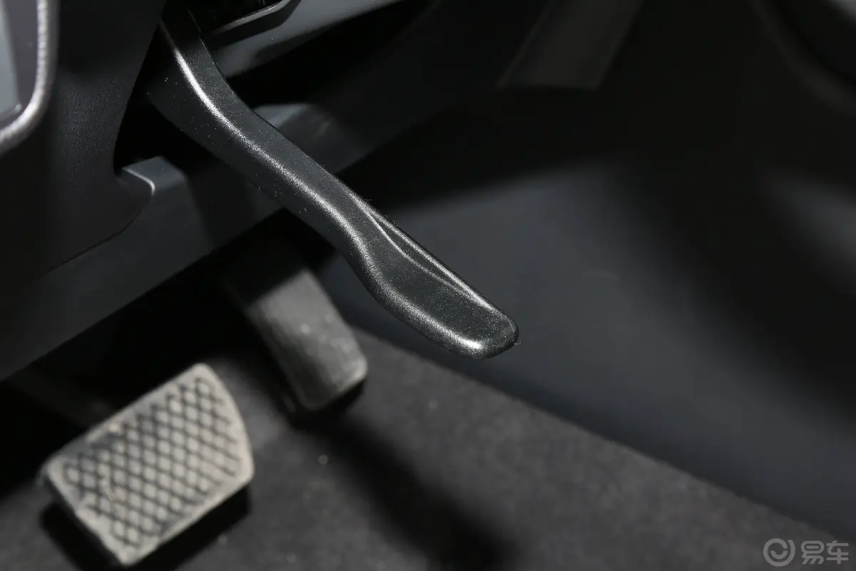本田CR-V混动 2.0L 四驱智尊版方向盘调节