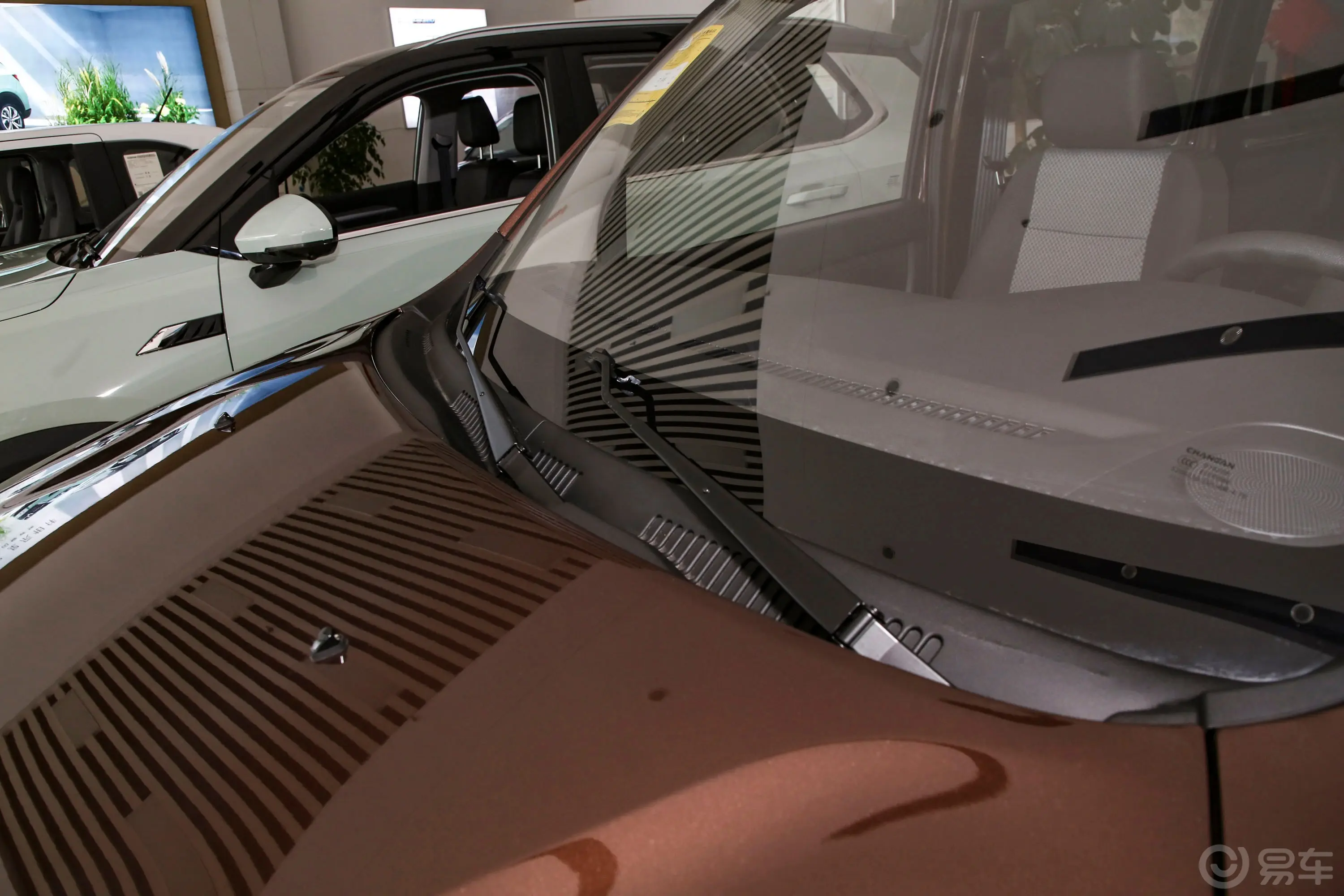 欧诺S欧诺S 1.5L 客车尊享版(双蒸空调)雨刷器