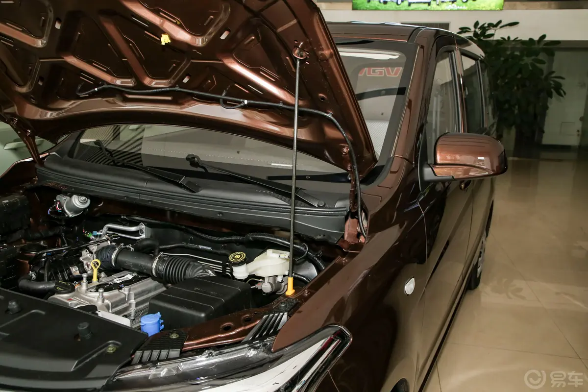 欧诺S欧诺S 1.5L 客车尊享版(双蒸空调)动力底盘
