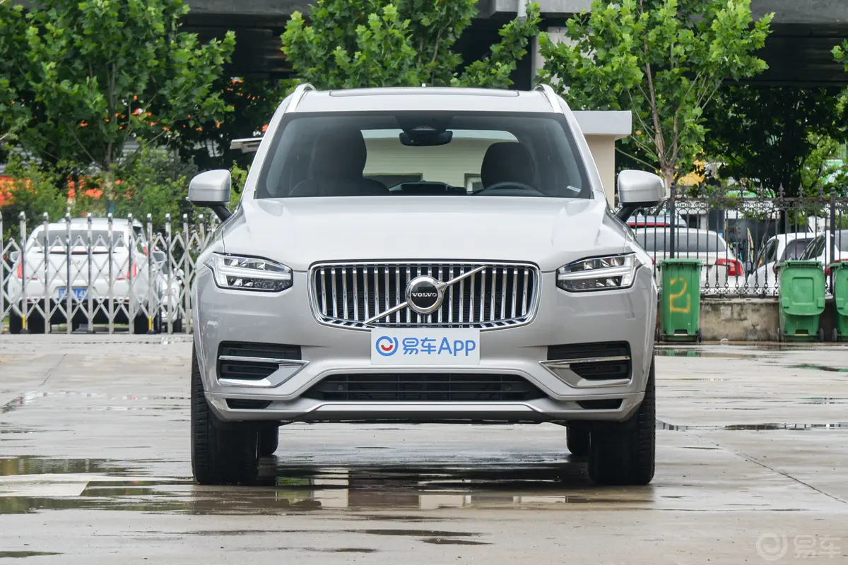 沃尔沃XC90B5 智行豪华版 5座正前水平