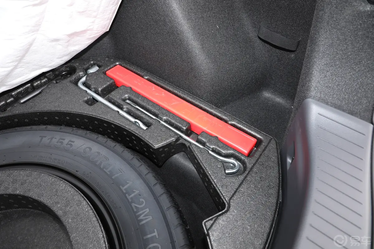 逍客1.3T 旗舰版随车工具