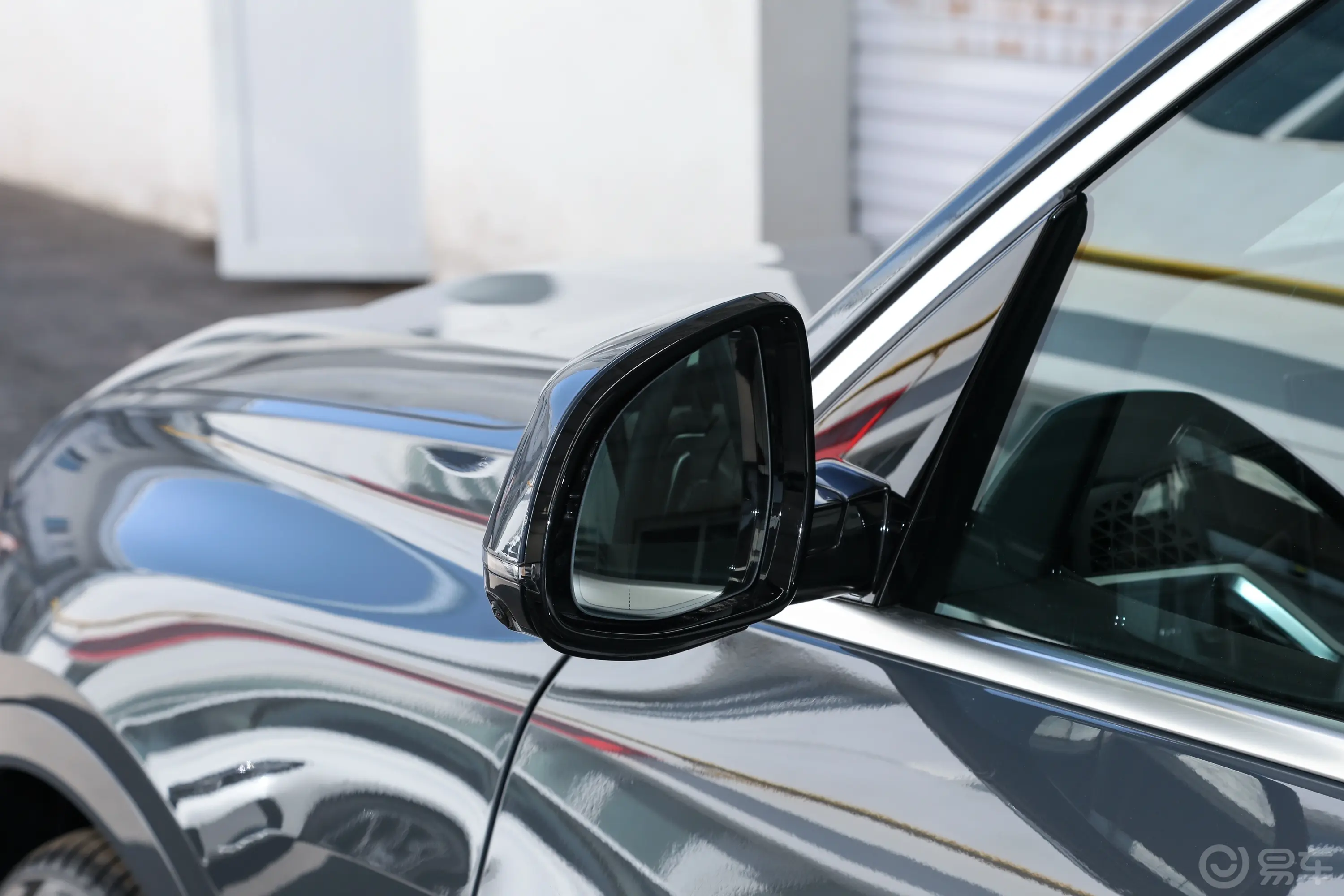 宝马X7xDrive40i 领先型 豪华套装后视镜镜面
