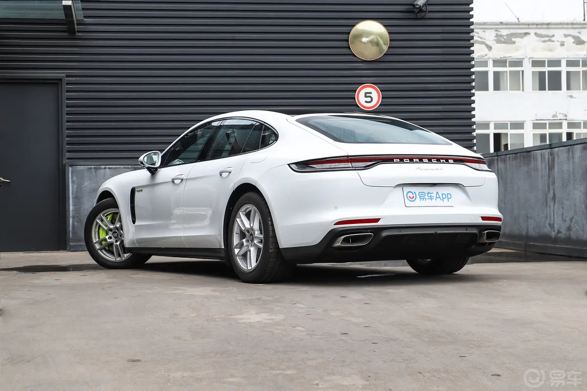 Panamera E-HybridPanamera 4 2.9T侧后45度车头向左水平