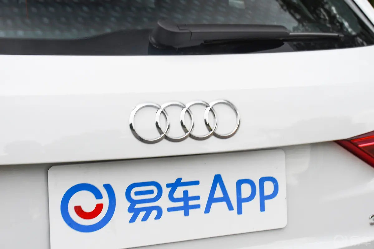 奥迪Q3改款 35 TFSI 进取动感型外观细节