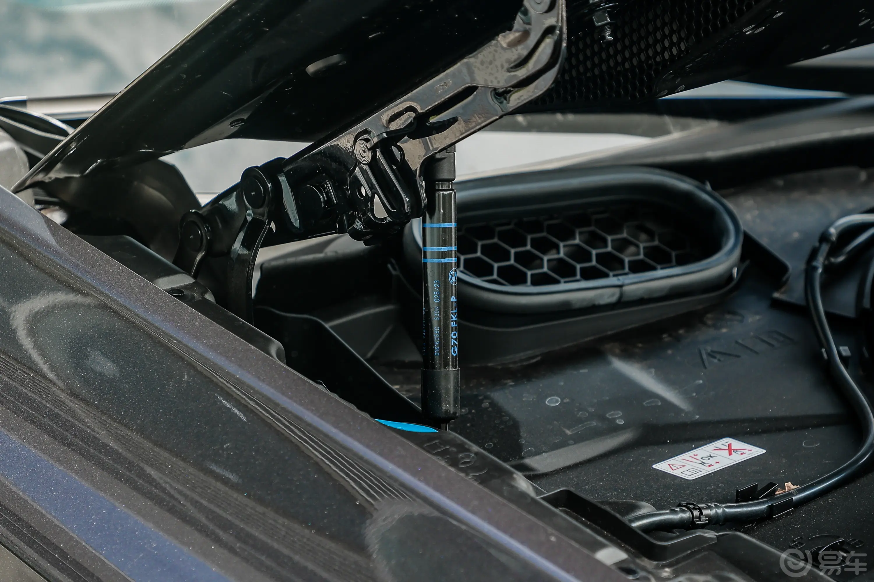 宝马i7eDrive50L 领先型 M运动套装动力底盘