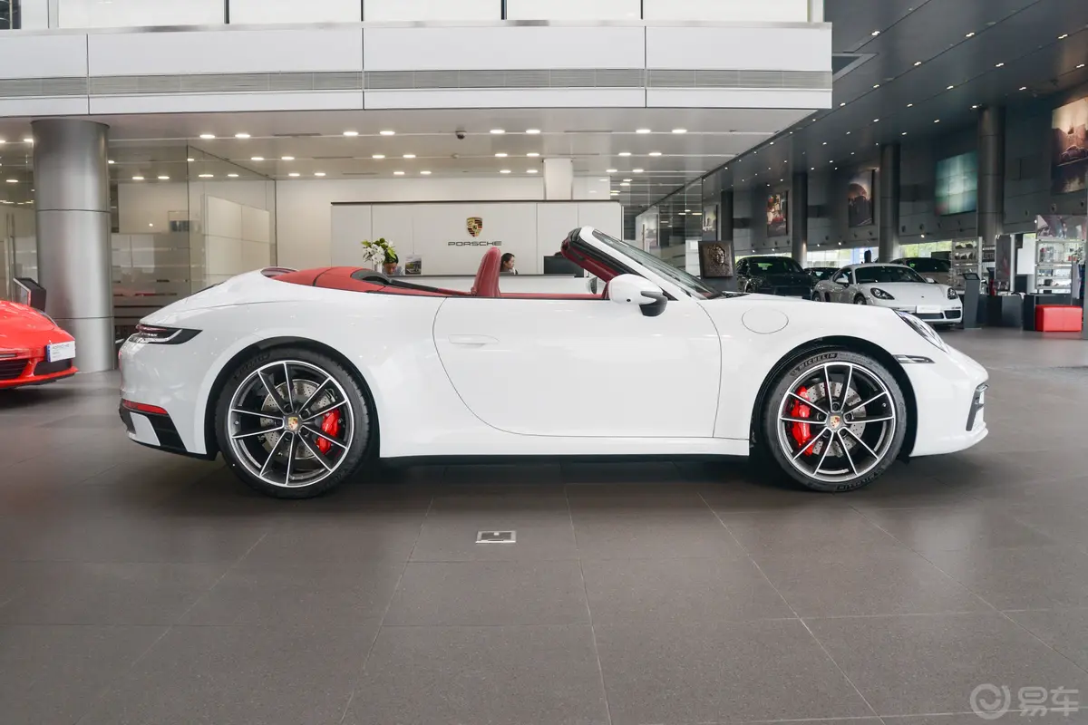 保时捷911Carrera 4S Cabriolet 3.0T敞篷状态