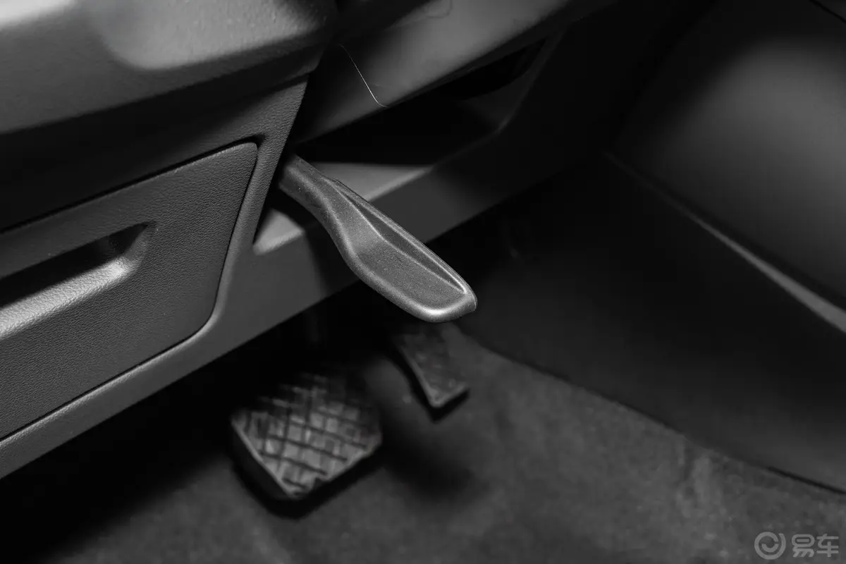 奥迪Q3 Sportback改款 35 TFSI 进取型方向盘调节