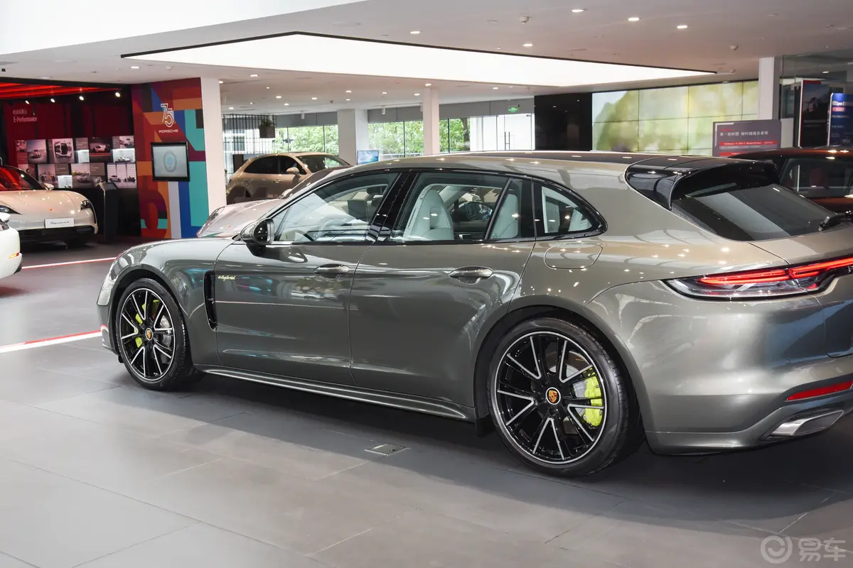 Panamera E-HybridPanamera 4  Sport Turismo 2.9T外观细节