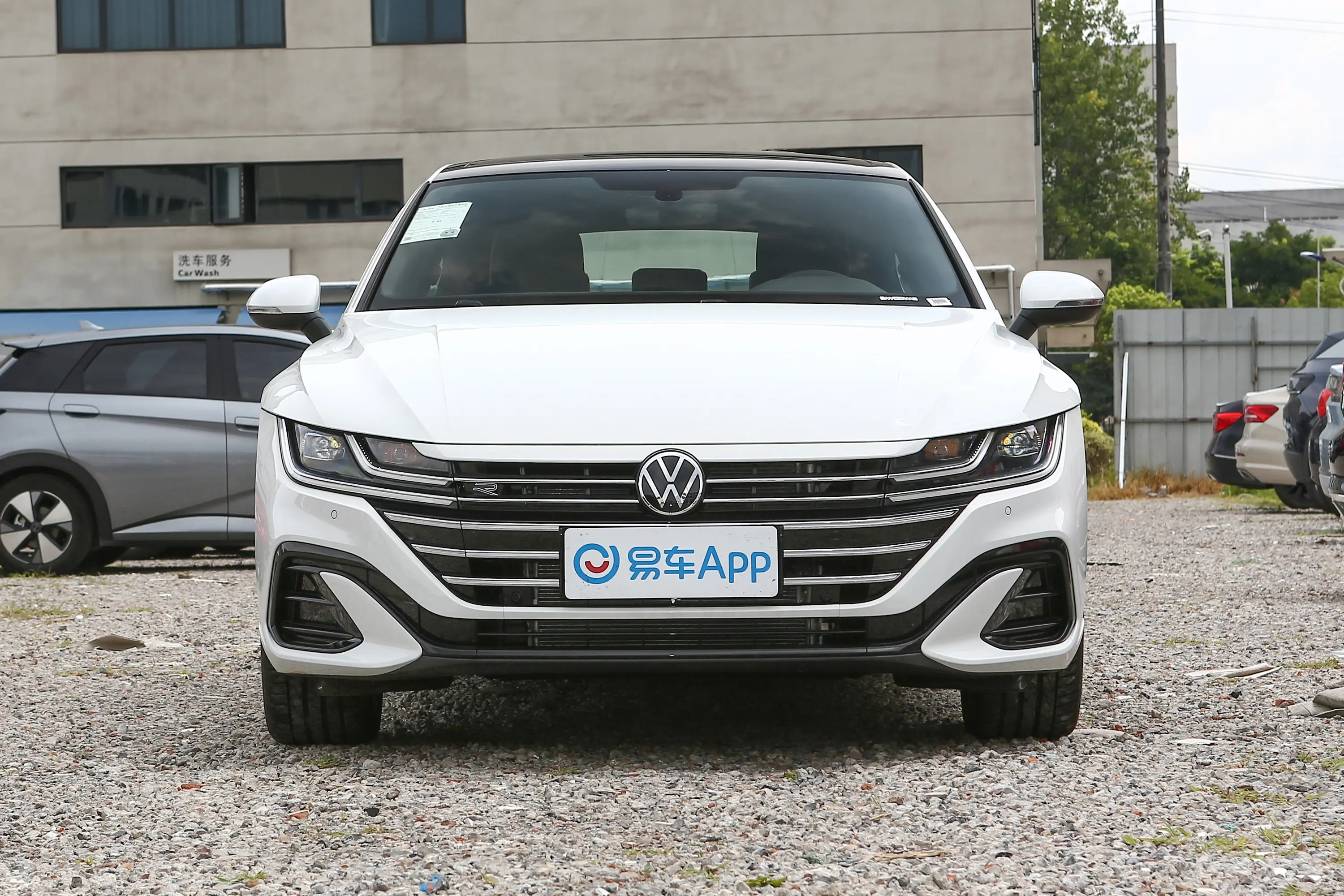 一汽-大众CC330TSI 炫目版正前水平