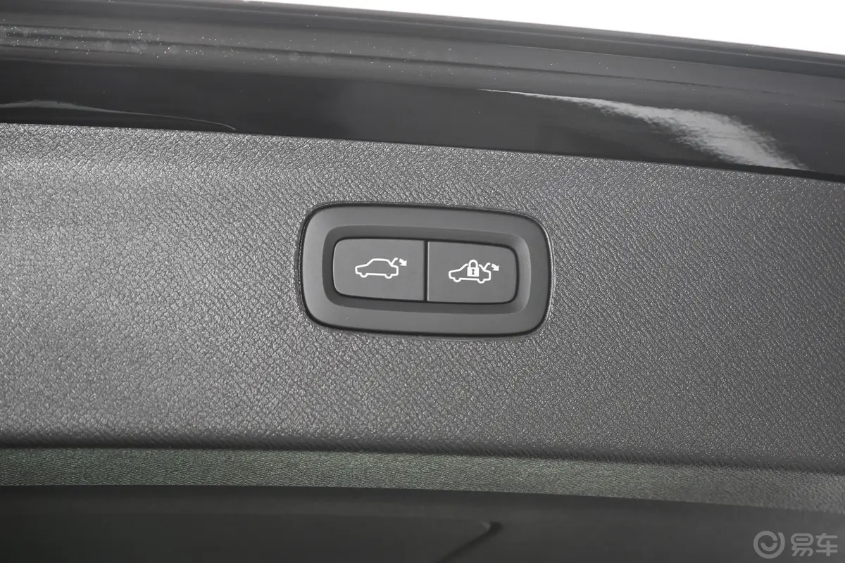 沃尔沃XC90B5 智行豪华版 7座电动尾门按键（手动扶手）