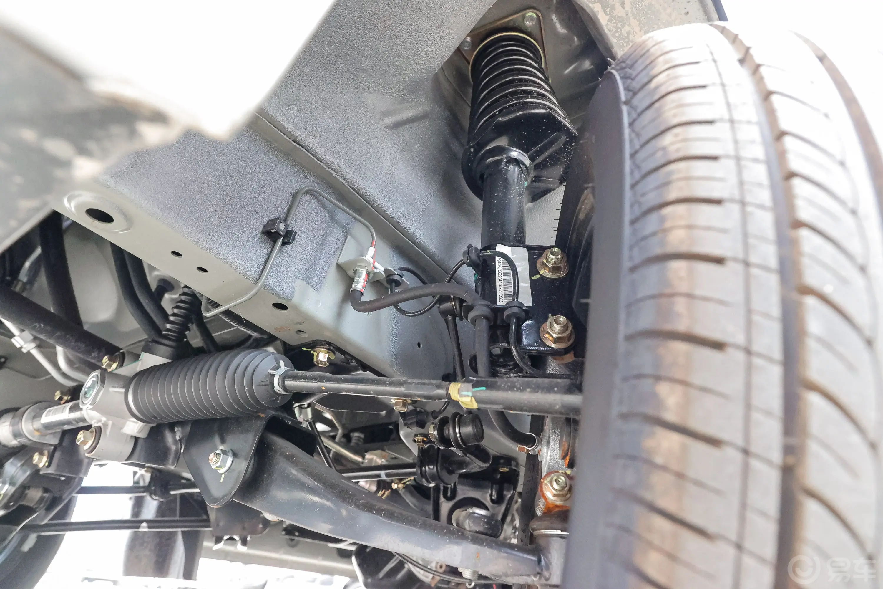 跨越星V31.3L 厢式标准型 5座左侧前悬架