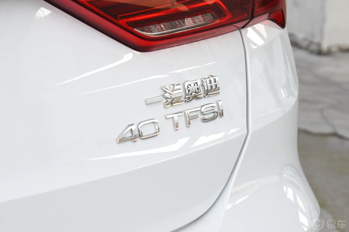 奥迪Q340 TFSI 时尚动感型外观细节