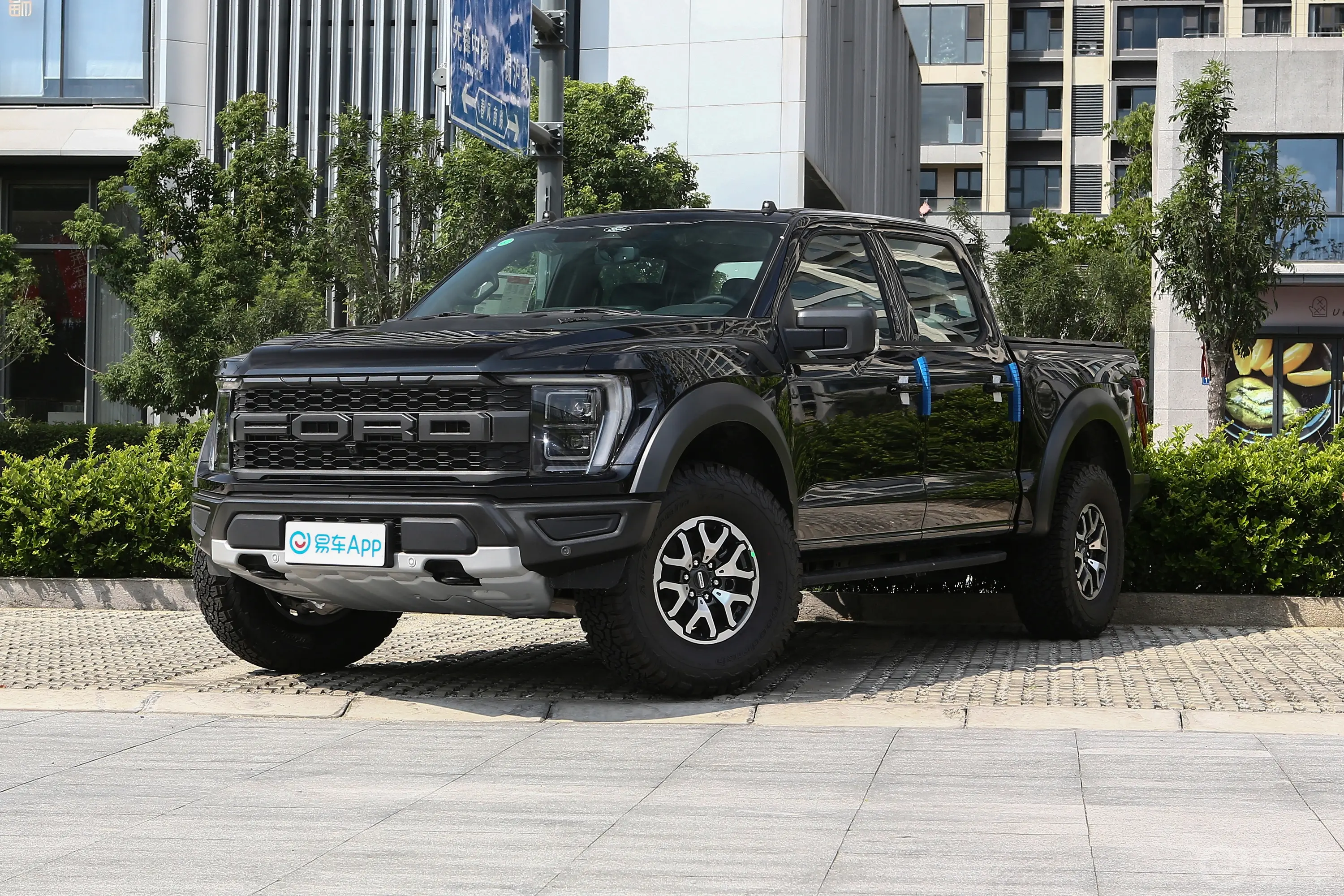 福特F-1503.5T 猛禽侧前45度车头向左水平