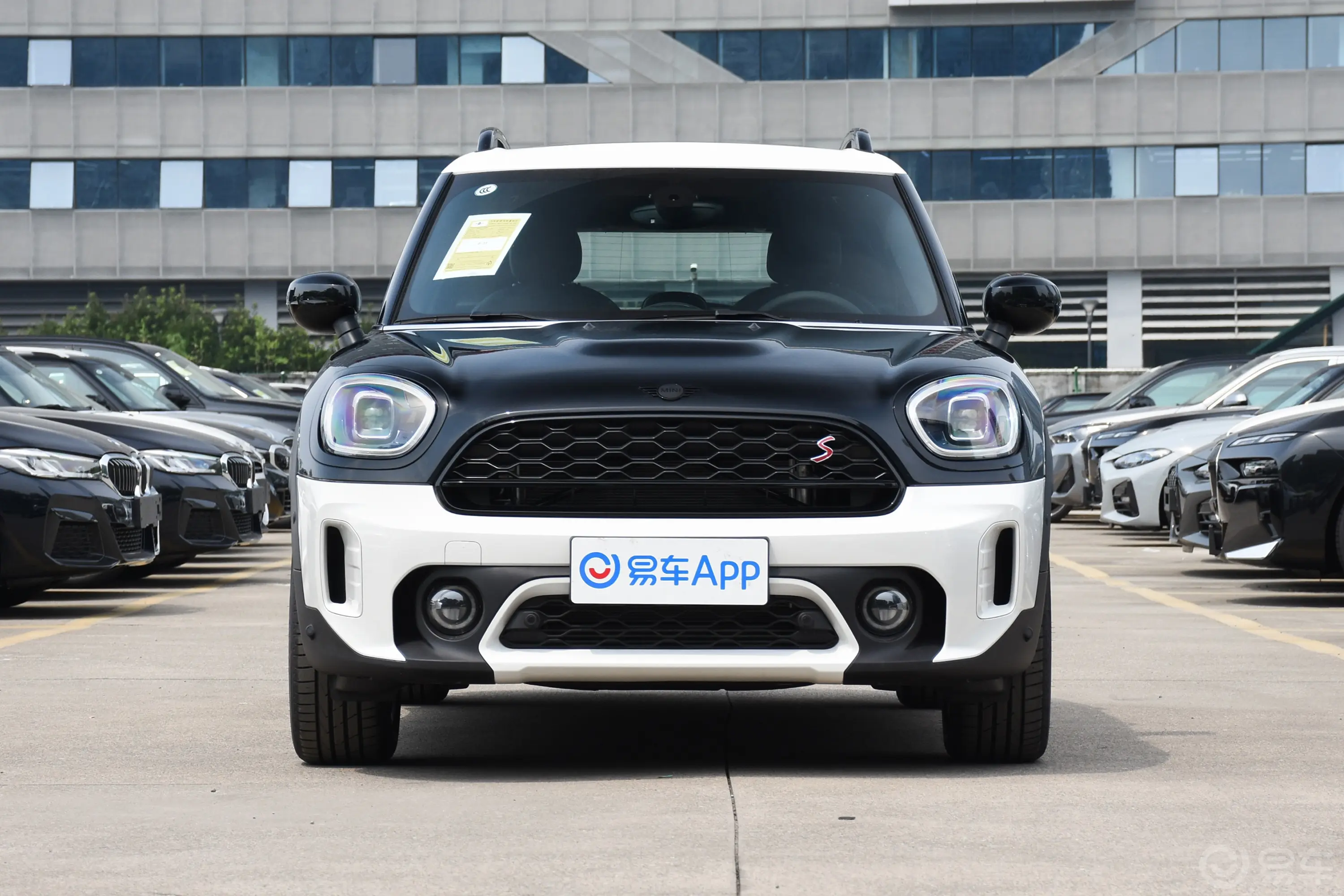 MINI COUNTRYMAN2.0T COOPER S ALL4 留白特别版正前水平