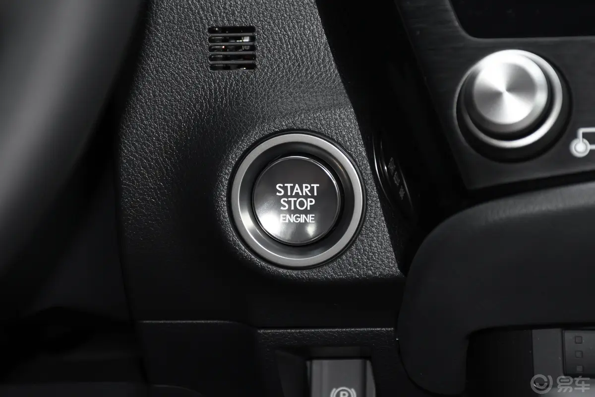 雷克萨斯ES260 卓越版钥匙孔或一键启动按键